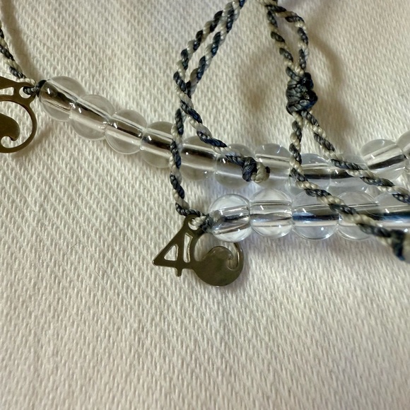 4Ocean Lot of Five Bracelets - Picture 6 of 6